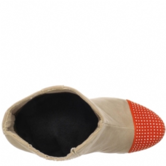 Ed Hardy Studded Platform Booties Tan Orange NEW - Picture 5 of 7